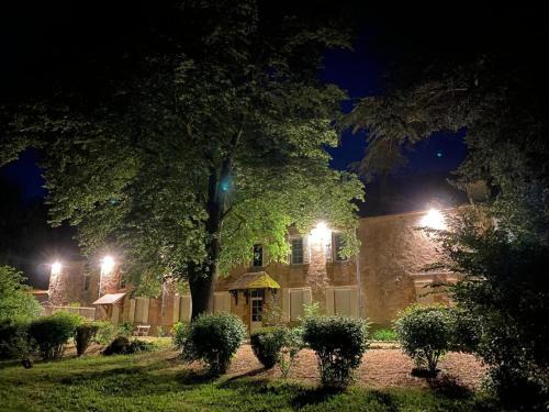 Gîte charmant à Souvigny avec jardin paisible, 6 pers, animaux admis - FR-1-489-583