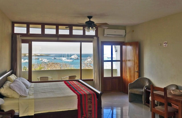 Galeodan Bonito Suite - your home In Paradise