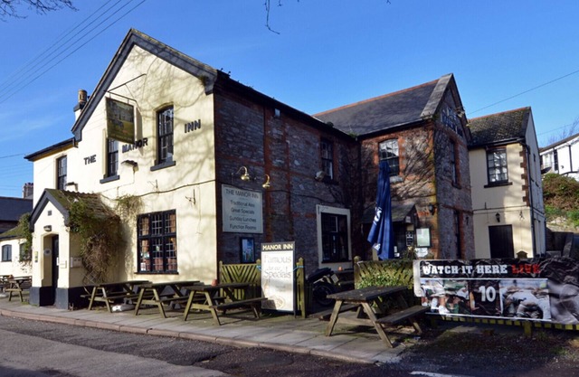 Galmpton Farmhouse - Four Bedroom House, Sleeps 8