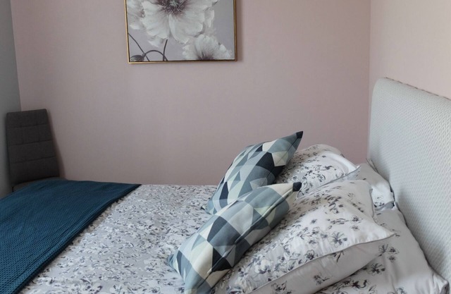 Garden cottage 15 minutes from Reims.