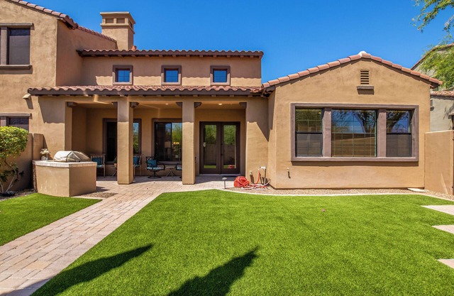 Gated Grayhawk | No Steps w/2 Car Garage Golfers