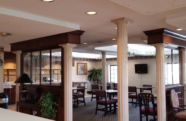Gateway Inn and Suites