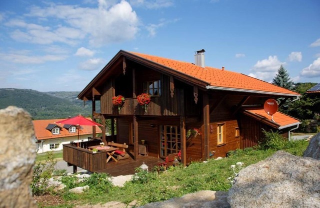 Gemütliches Ferienhaus (127m2) mit großer Terrasse & riesigem Garten