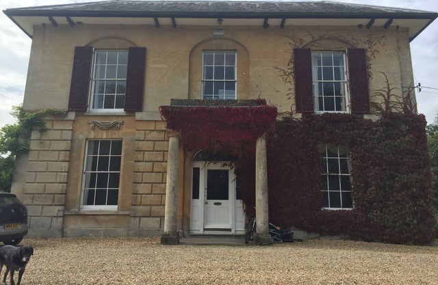 Georgian House With Tennis Court And Swimming Pool