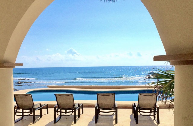 Georgous 4 bedroom-4.5 bath Oceanfront Villa - Tulum- Oceanside Priv. Pool.