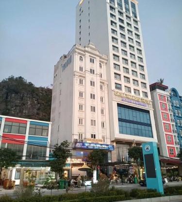Giang sơn Hotel