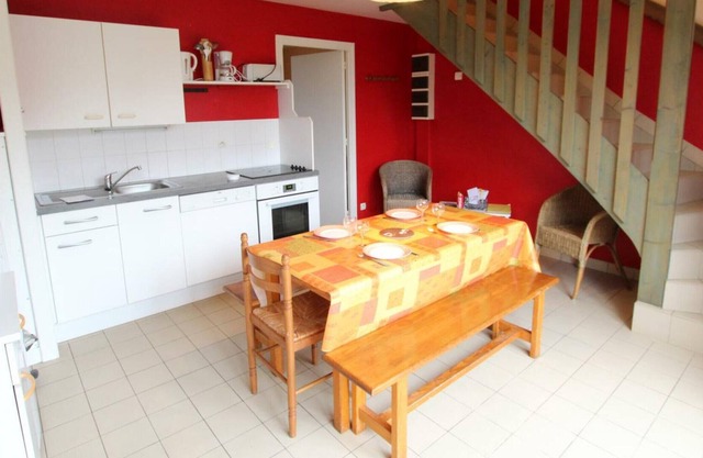 Gite Gouville-sur-Mer, 3 bedrooms, 6 persons