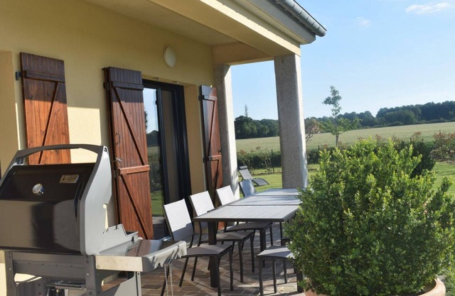 Gite Les Bréviaires, 8 bedrooms, 14 persons