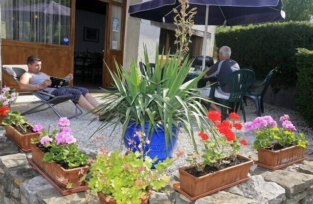 Gîte per night from 1 TO 6 PERS 72 to &86 M² WITH MONDON TERRACE & SWIMMING POOL