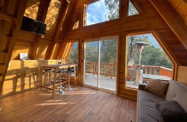 Glamping MORET Alpine Cabin M2 from 2 to 6 people - pet friendly