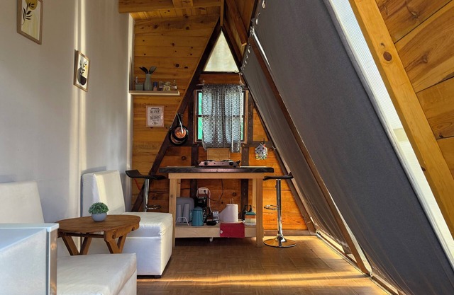 Glamping Moret Tiny House M1 Cabaña Para 2 Personas-pet Friendly