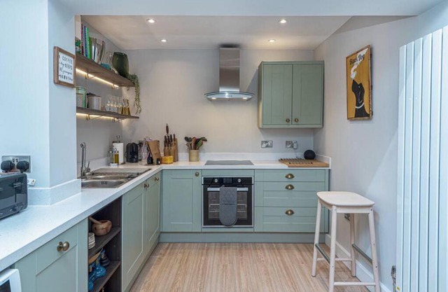 Glanrhyd Townhouse in Central Dolgellau with Parking and Bike Storage