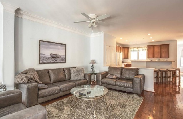 Glen Riddle 102