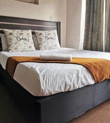 GLESTER GUEST HOUSE