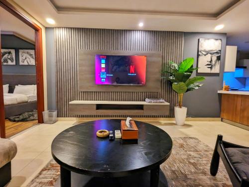 Gold Crest Mall Luxury One Bedroom Apartment DHA Lahore