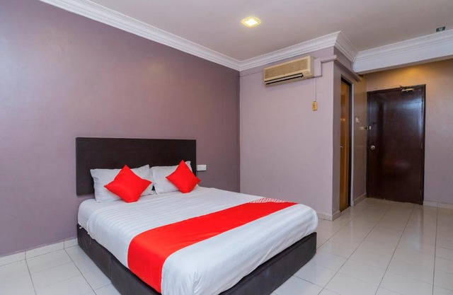 Golden Horse Hotel