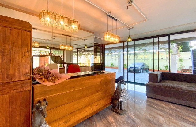 Goldsmith Bangkok Residence