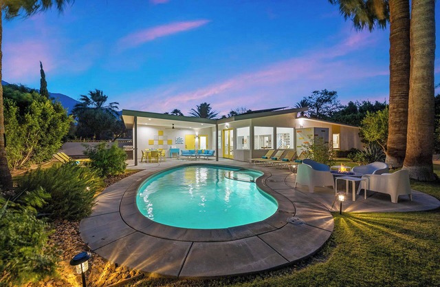 'Good Vibrations' Midcentury glam with 3BR/3BA!
