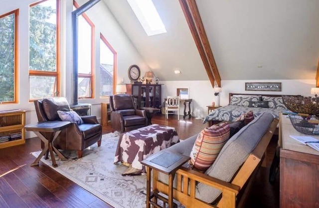 Gooserosa Bed & Breakfast farm