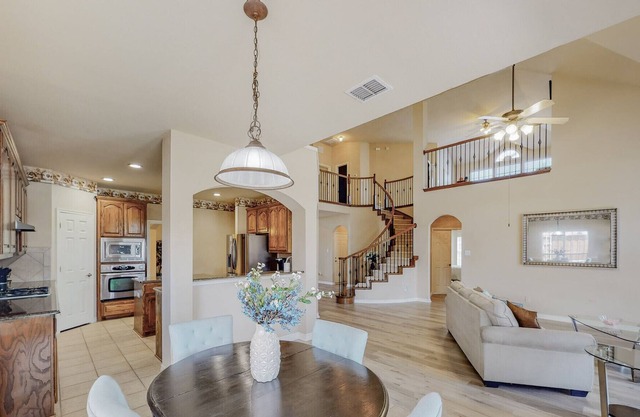 Gorgeous 6 Bedroom Plano Home