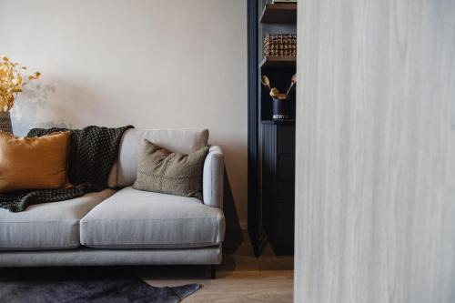 Gorgeous Designer Hideaway w/Views at The Harri