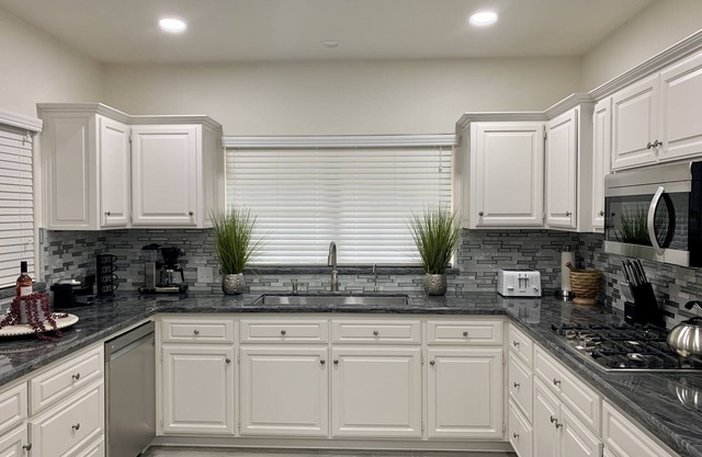 Gorgeous home near Bass Lake with RV/boat parking