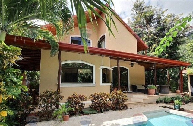 Gorgeous House on #1 Beach-Playa Conchal sleeps 8