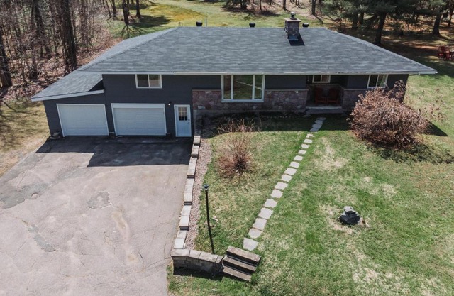 Gorgeous Muskoka Cottage with 26 acres