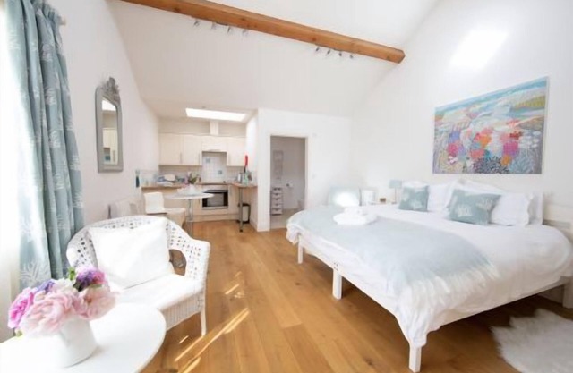 Gorgeous Studio with fast wifi on 55 acres ❤️