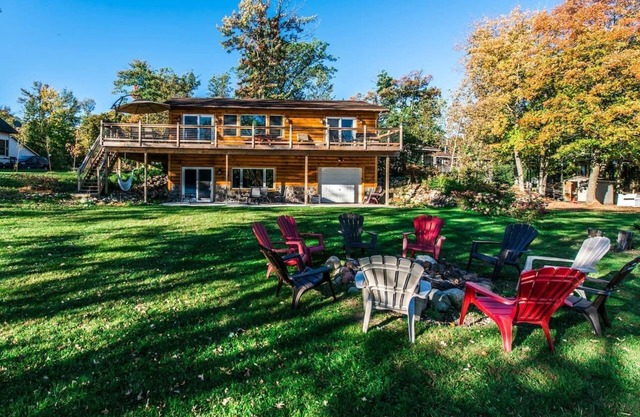 Gorgeous Up at the Lake Home With Modern Features!