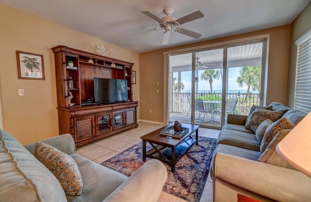 Gorgeous Villa with easy access to pool and the beach, B1511A
