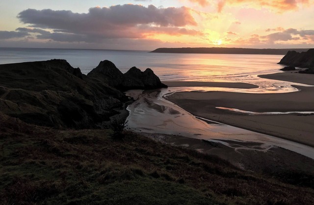 Gower - 2 Beds - Parking - EV Charger - Wifi