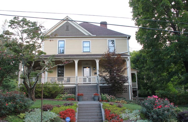 Grand home near downtown Asheville