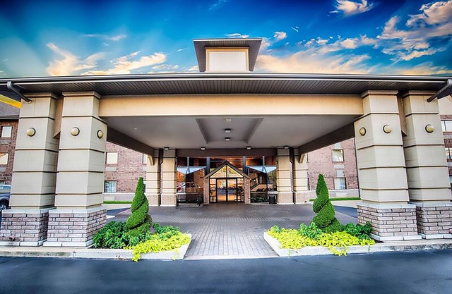 Grand Oaks Hotel