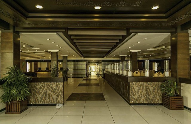 Grand Regency Hotel