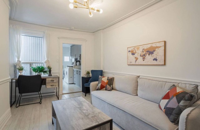 Grand Urban | 4BR Luxe Loft in Griffintown