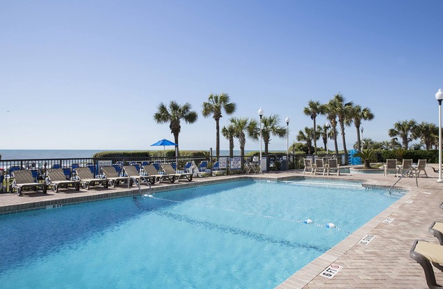 Grande Shores Ocean Resort