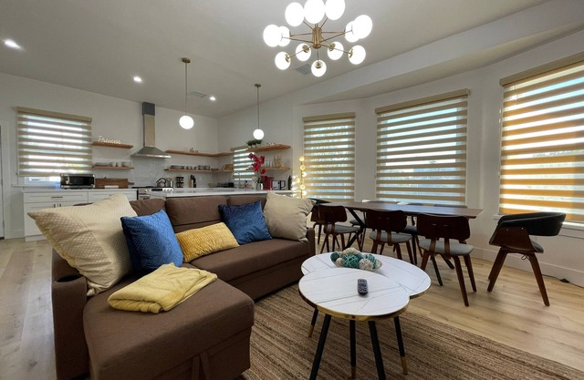 ★GRANDIOSE 3B2B MODERNIZED HOME★