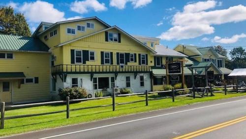 Gray Ghost Inn