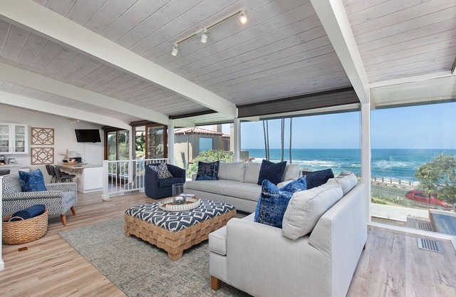 Great Family Home for the Holiday!n in Sunset Cliffs NOW W/AC & HEATED POOL!