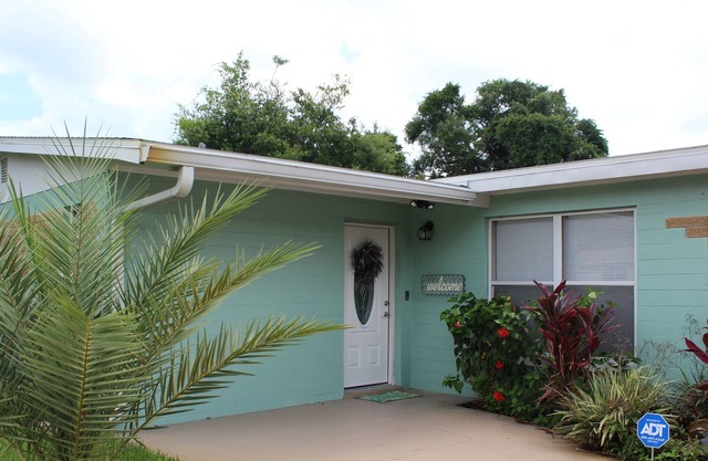 Great Family Vacation Home with private pool