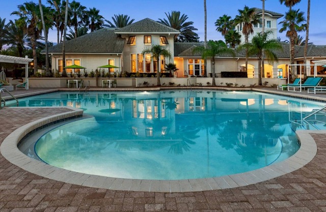 Great Location and Upgraded Apartment