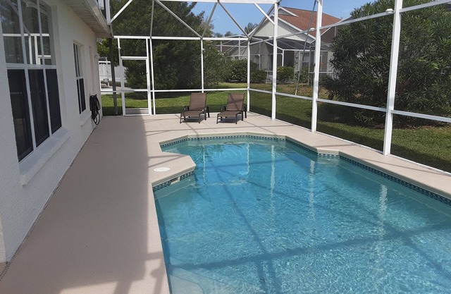 Great vacation home with private pool! nOnly 15 minutes to Disneyworld!