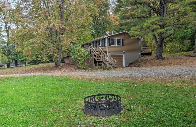 Great Valley Home w/On-Site Pond, 7 Mi to Skiing!