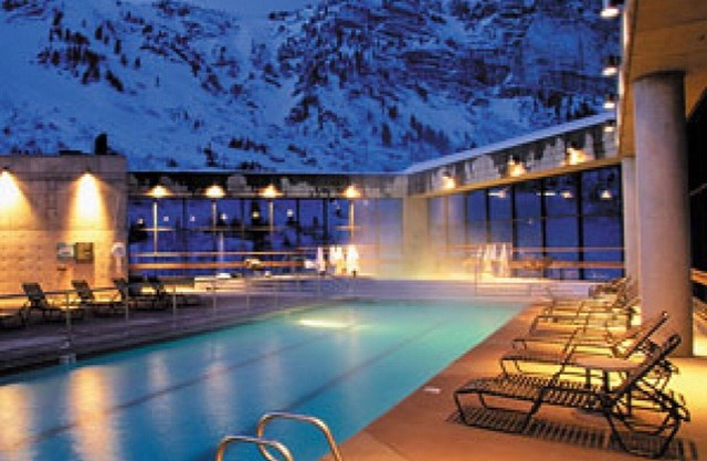 GREATEST SNOW ON EARTH - Ski-In/Out - Jan 3-10 - Full Resort - Sleeps 10n