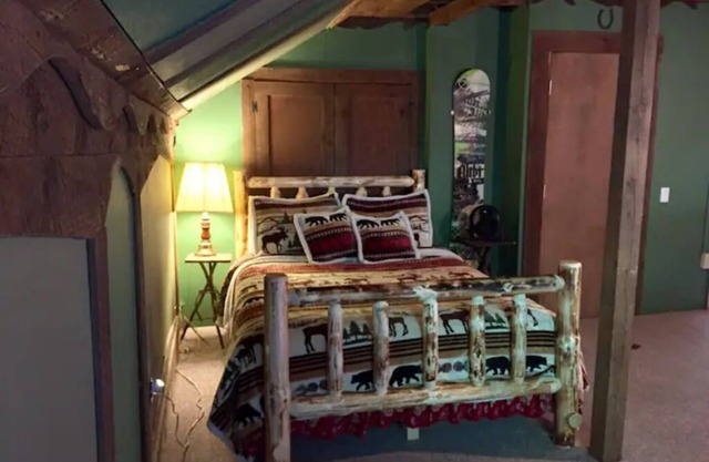 Green Mountain - Grunberg Haus Inn & Cabins