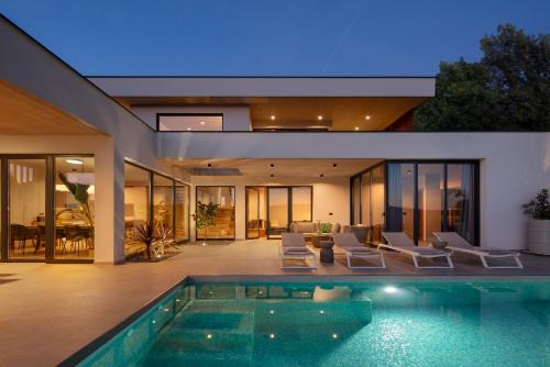 Green Tree Villas - Villa Immortella