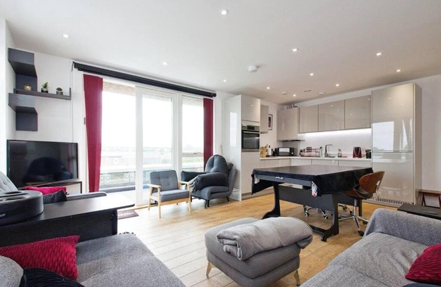 Greenwich O2 Apartment