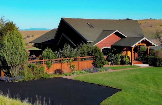 Griz Football Getaway - True Vacation Home - Amazing Vistas