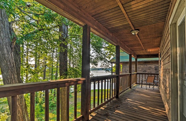 Group-Friendly Cabin on Kentucky Lake!